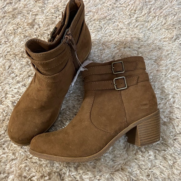 Comfiest! Booties - Picture 2 of 6